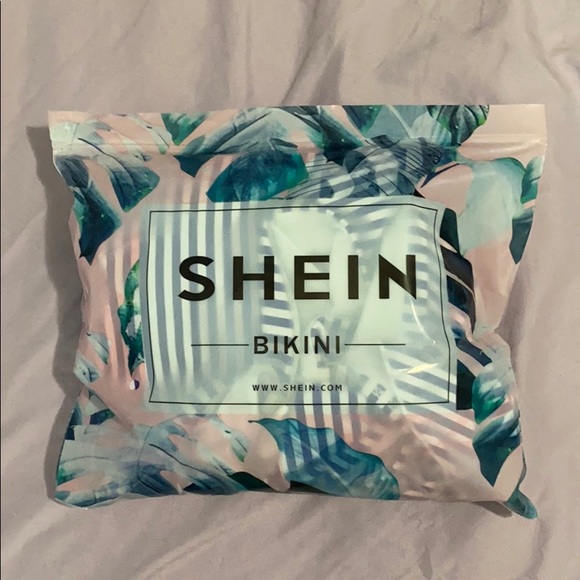 SHEIN Striped Bikini - Picture 4 of 6